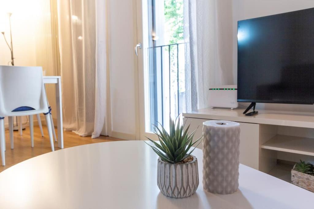 Giotto Elegant Apartment view 2