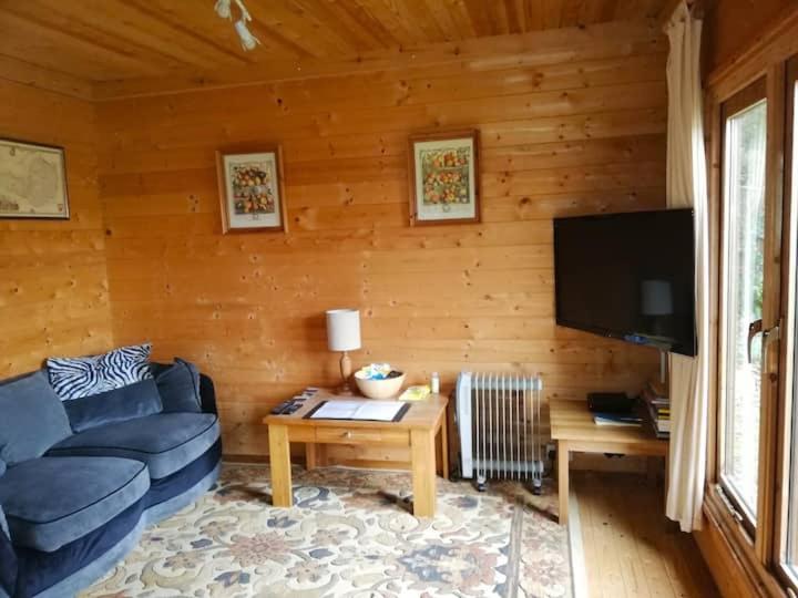 The 'SHED' Log Cabin, Bishop Sutton view 5