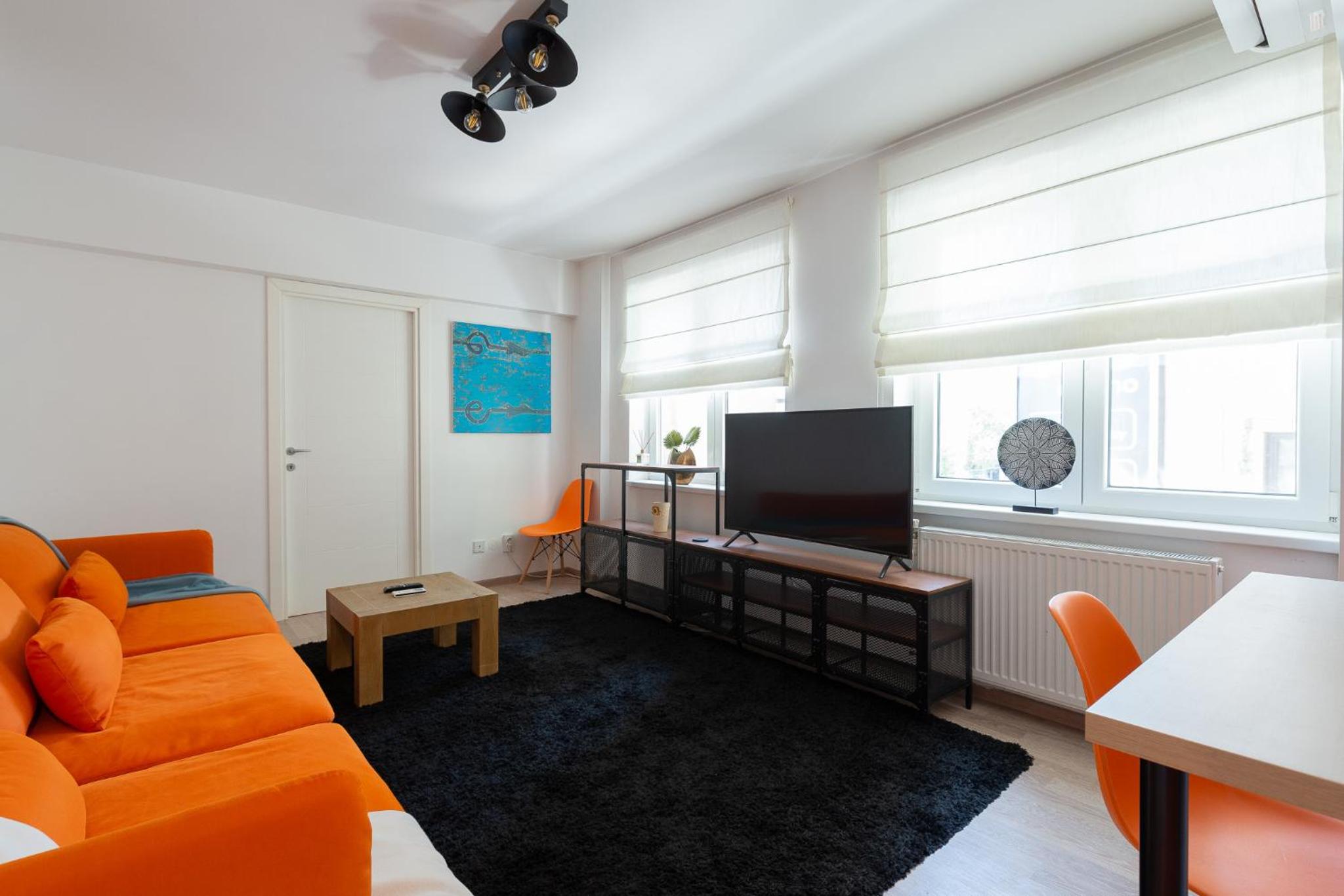The Theatre-Ultracentral Deluxe Apartment