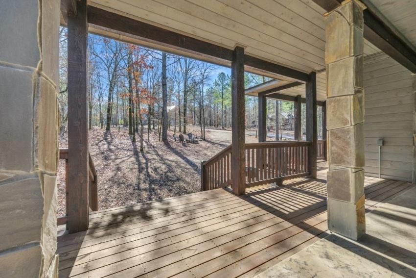 Merlot Mountain with Pool, Hot Tub, Romantic Getaway view 4