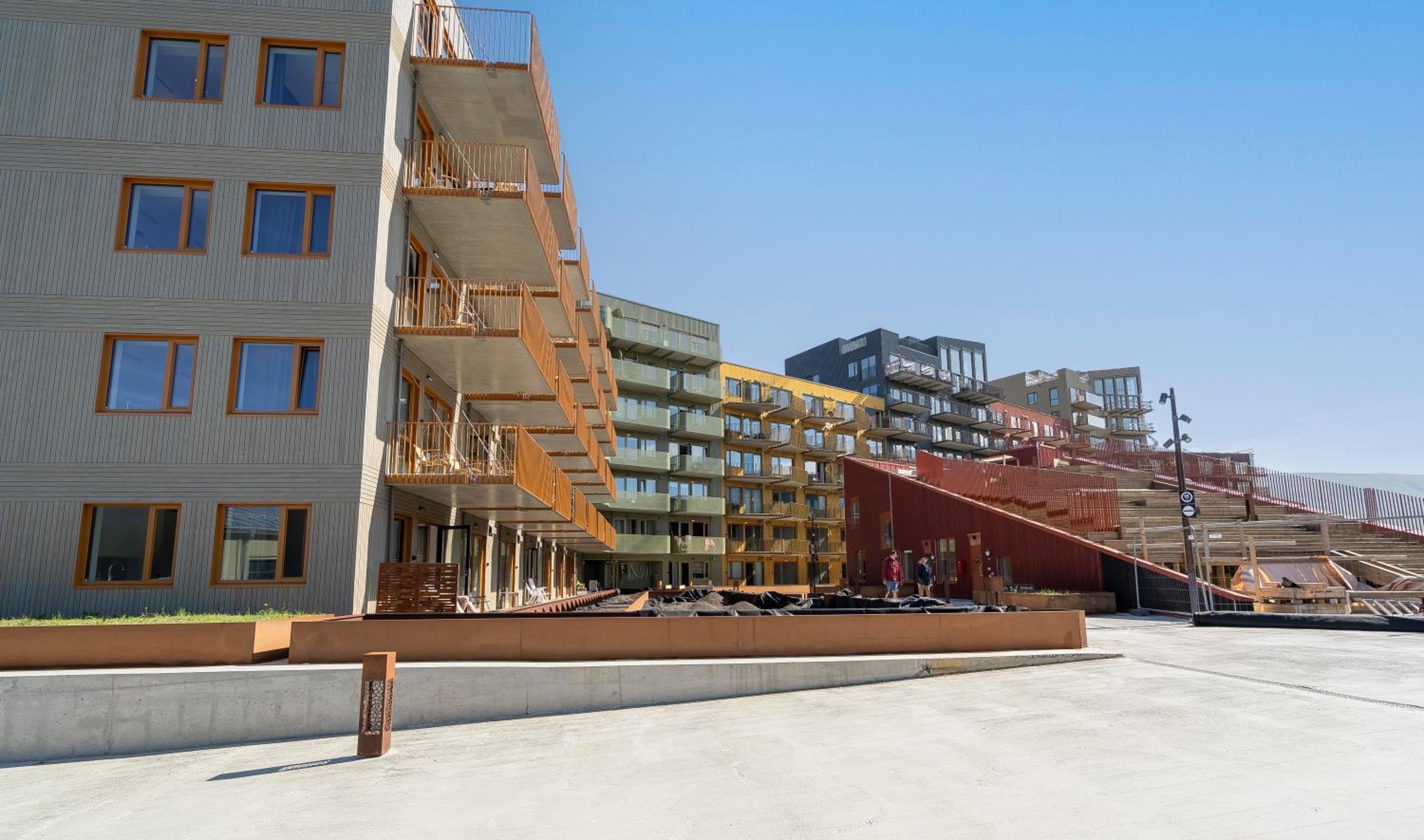 Sleek 1BD Apt with Sea View & balcony central view 4
