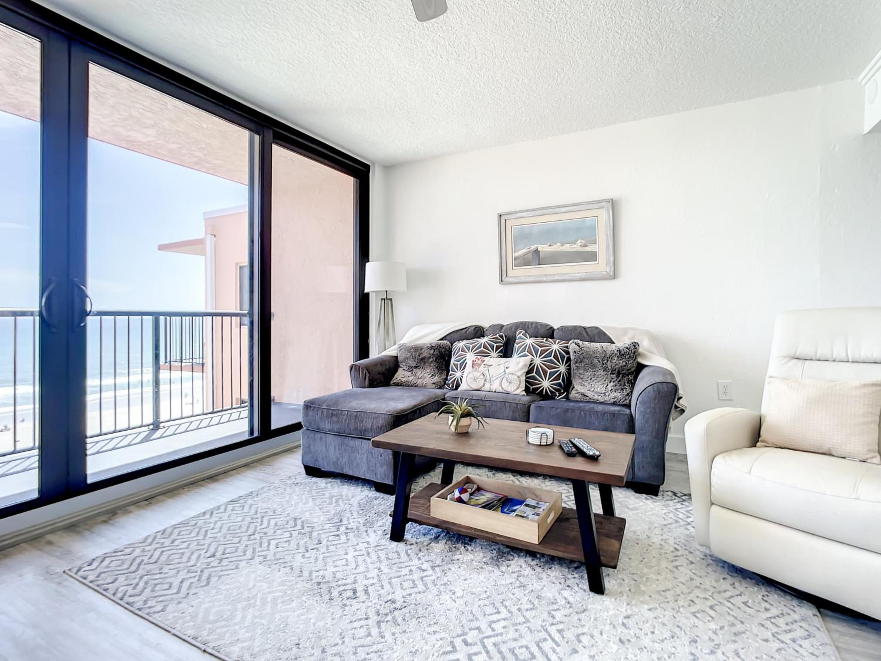 Oceanfront Sunrise Overlooking Pool Walk to shopping dining Sunrise 805 view 4