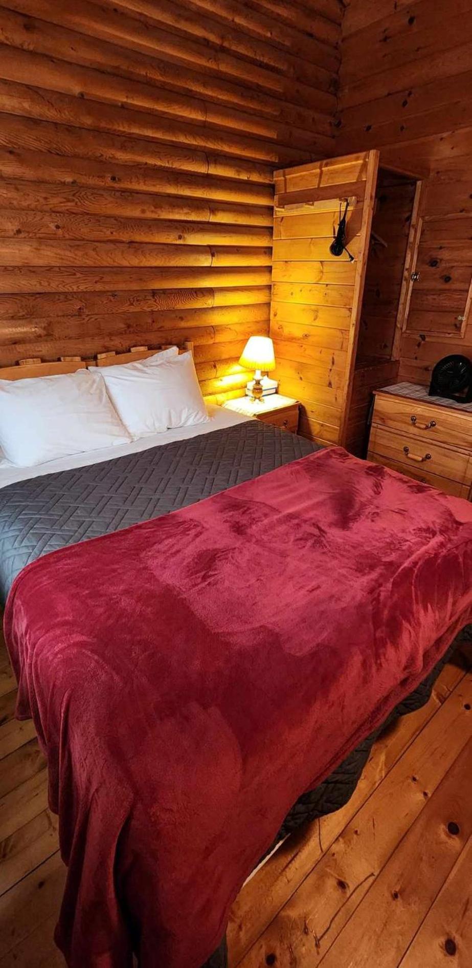 Cajun Cedar Log Cottages Ltd
