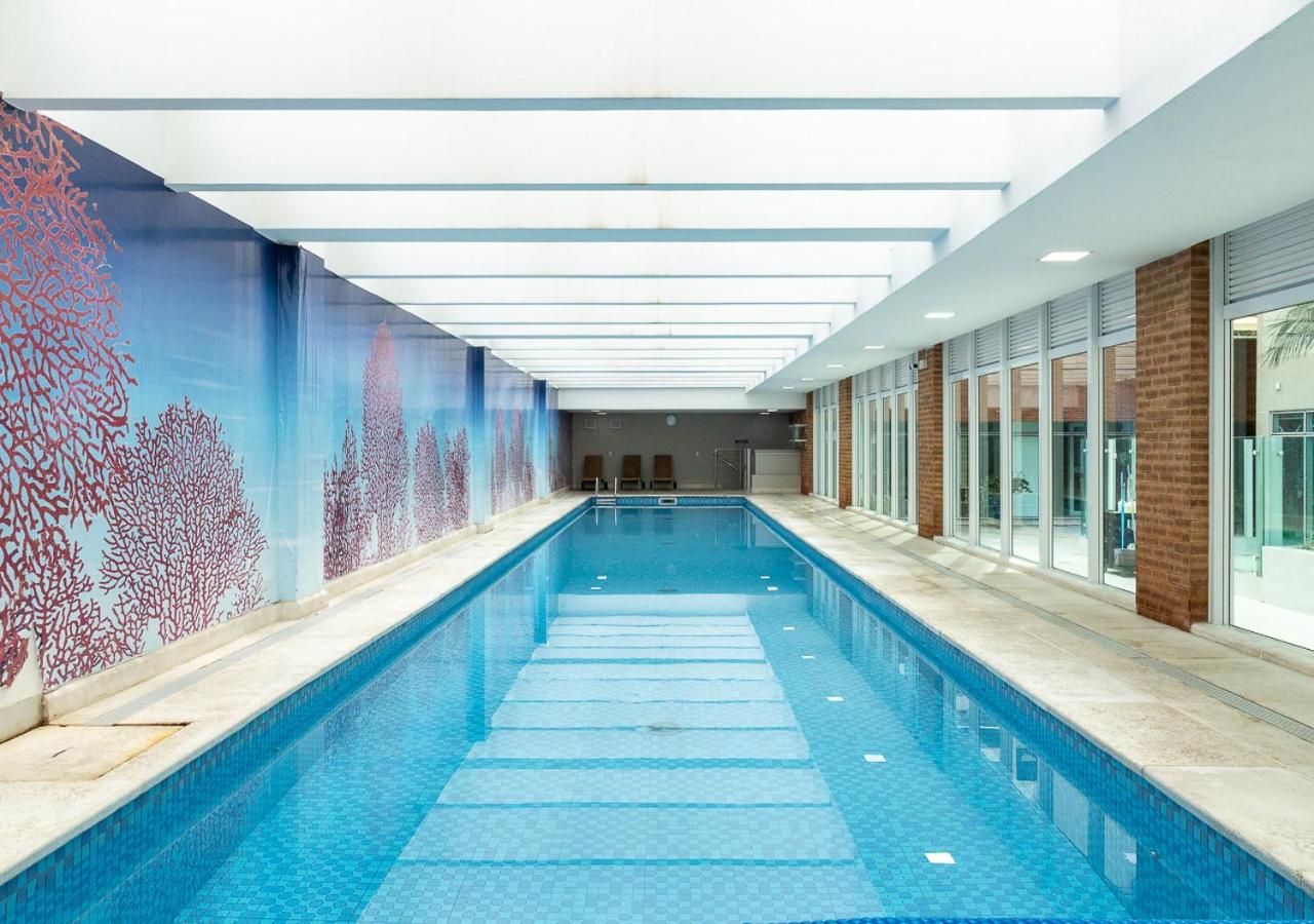 Duplex Decorado no Batel - Perfeito para família