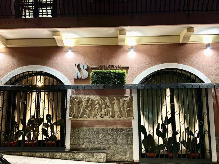Sebastian's Elegant Apartment