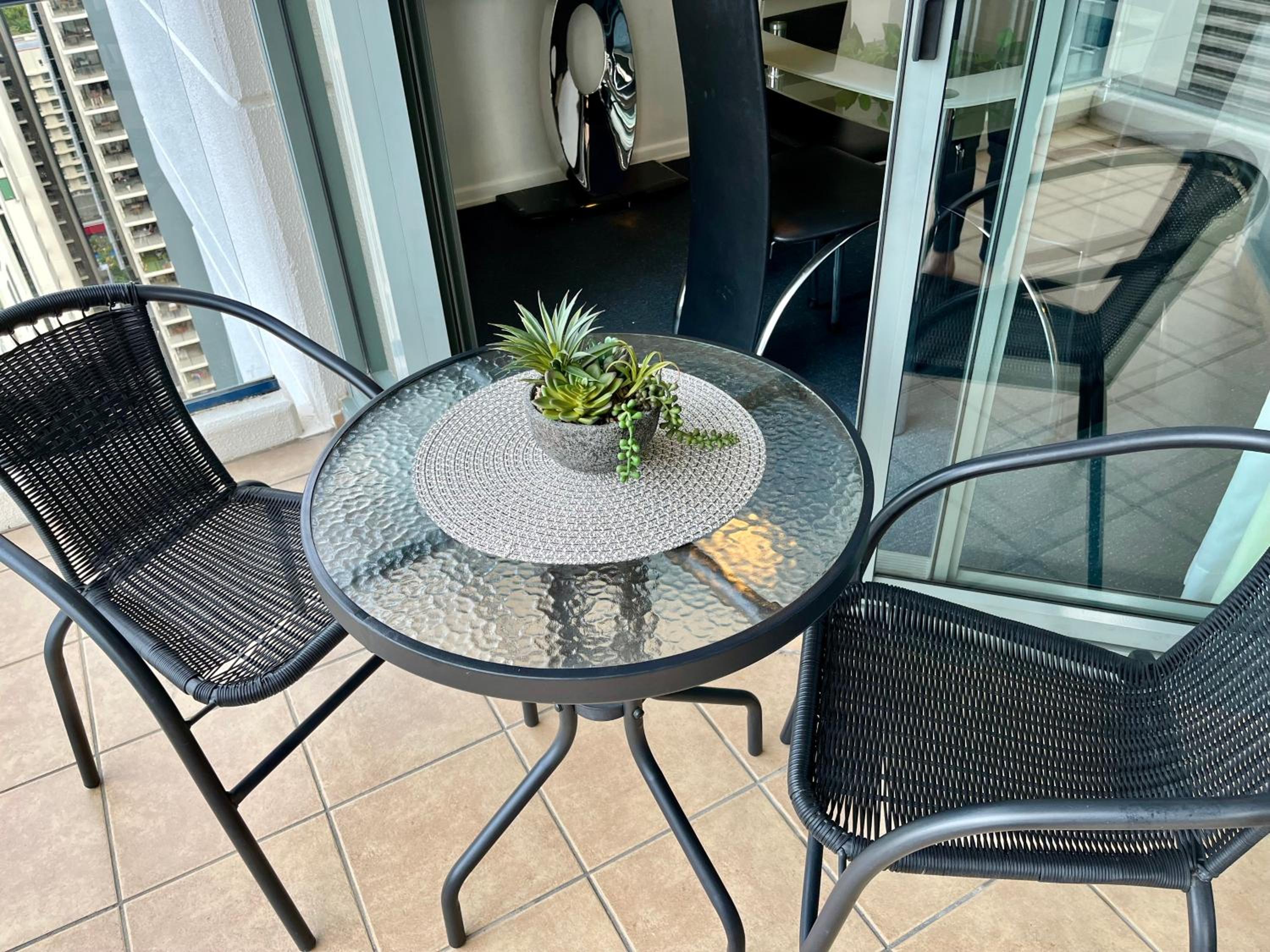 Best Location CBD & Free Parking