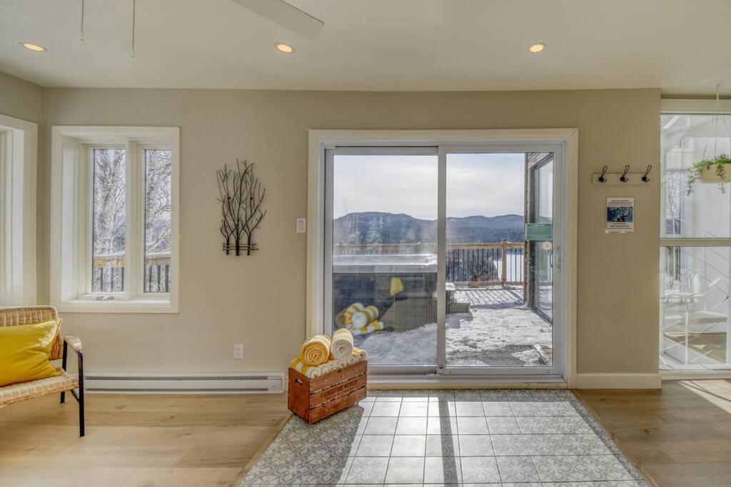 Lakeview Luxe Chalet Private Jacuzzi Lake Access