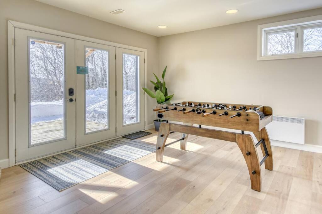 Lakeview Luxe Chalet Private Jacuzzi Lake Access