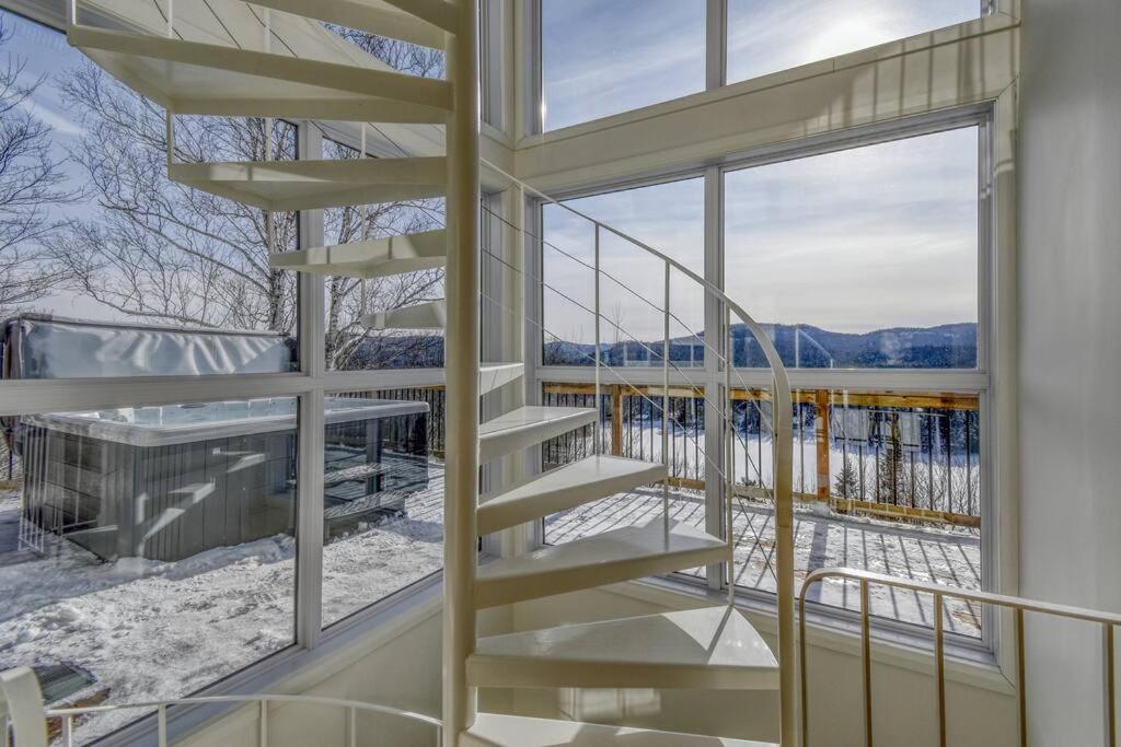 Lakeview Luxe Chalet Private Jacuzzi Lake Access