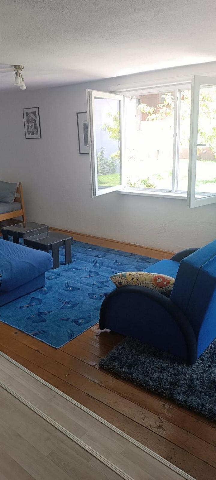 Ira Apartment
