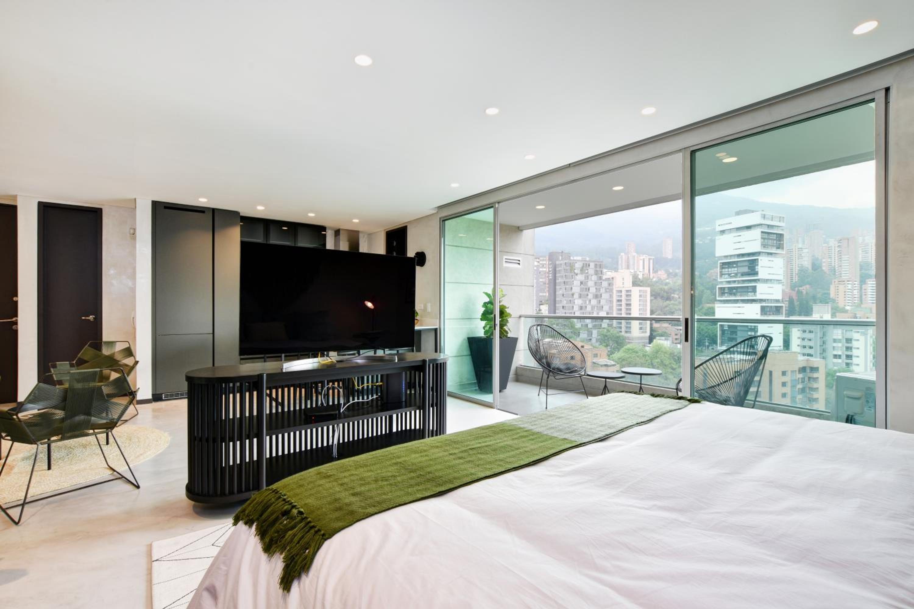 Blux Apartments Medellin