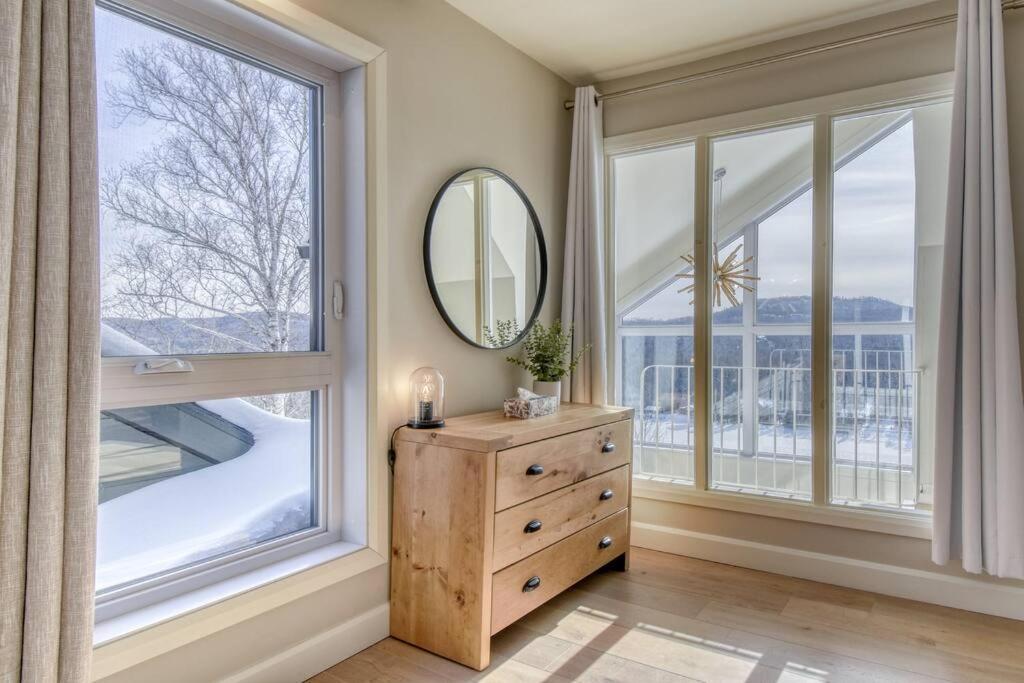 Lakeview Luxe Chalet Private Jacuzzi Lake Access