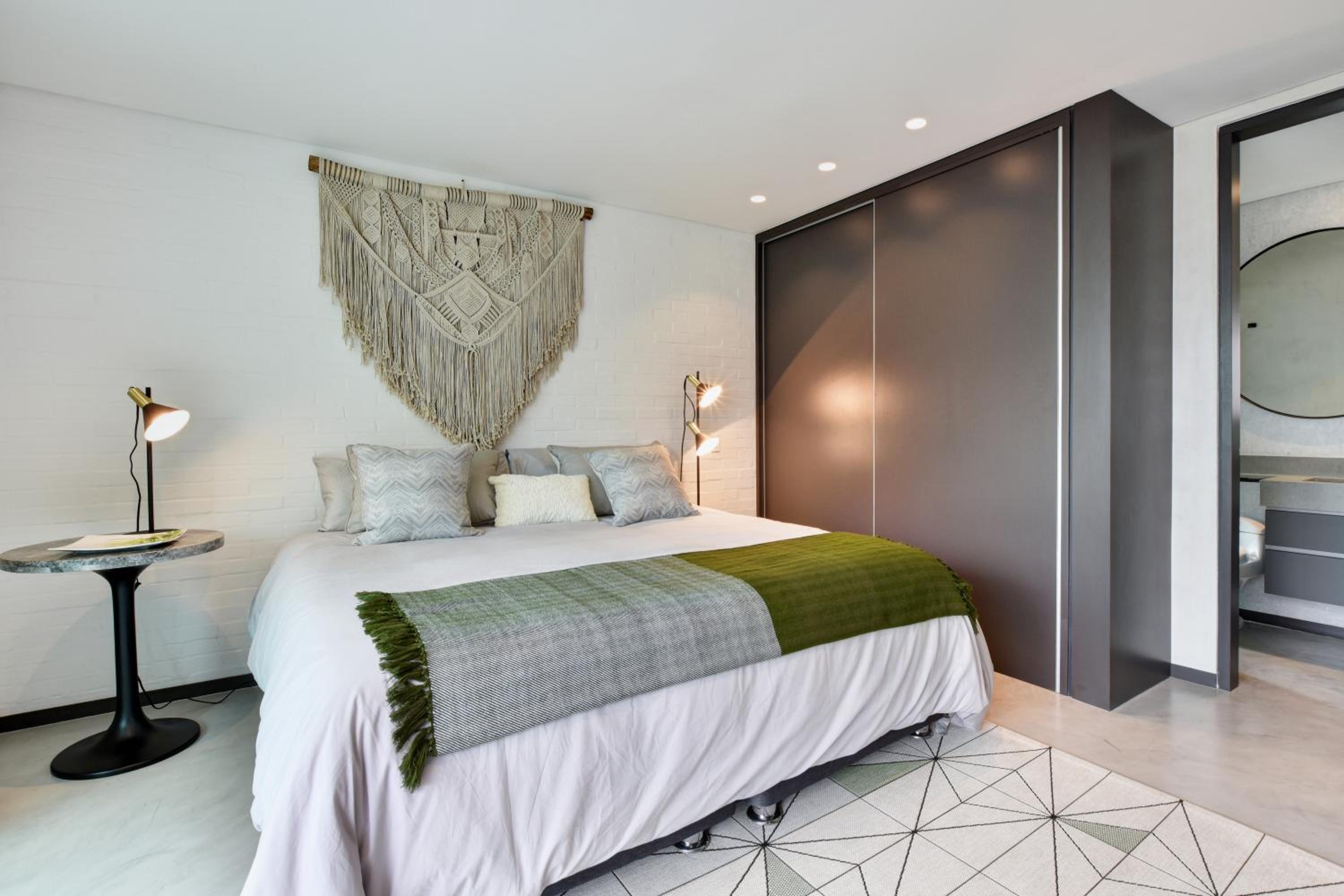 Blux Apartments Medellin