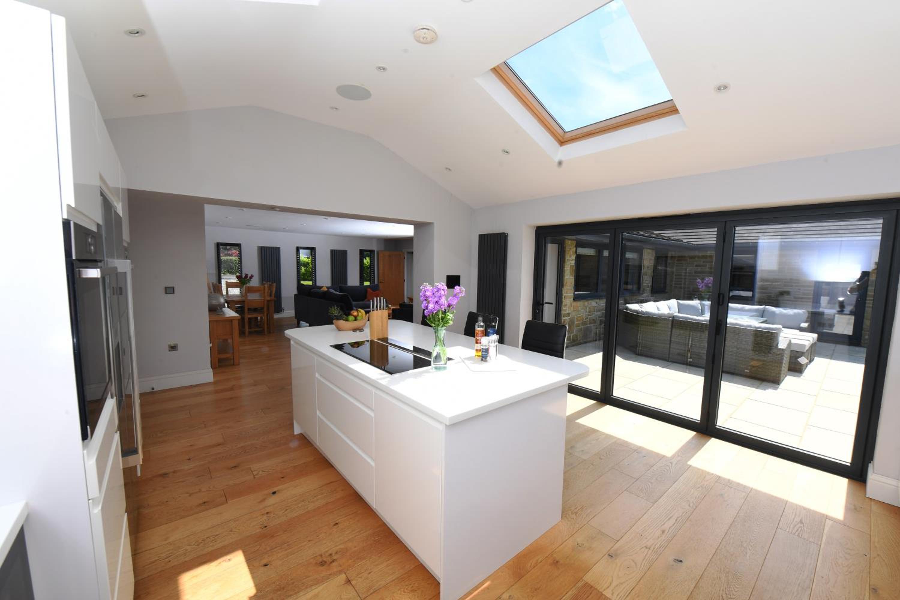 Spectre Hot Tub Retreat - Harrogate view 5