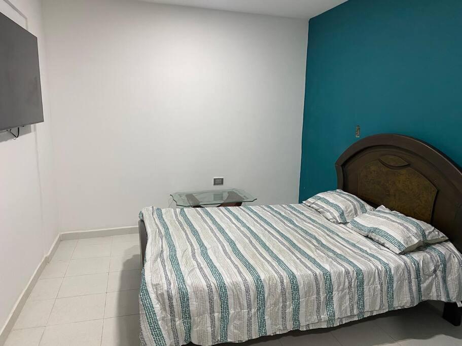 Cómodo Apto 102 muy cerca al aeropuerto