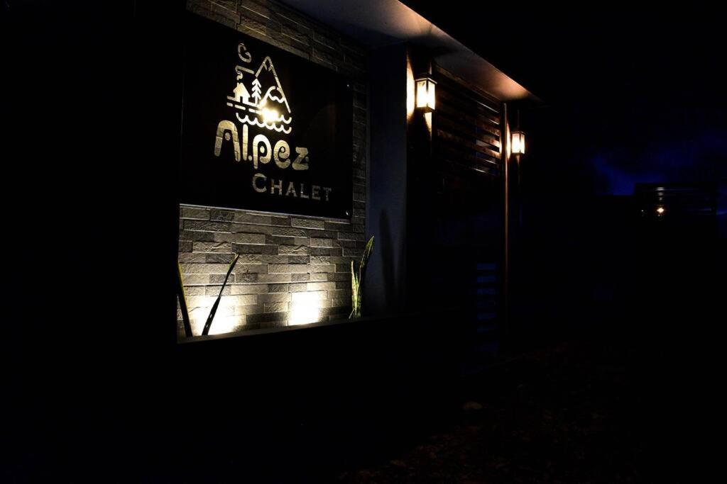 Alpez Chalet