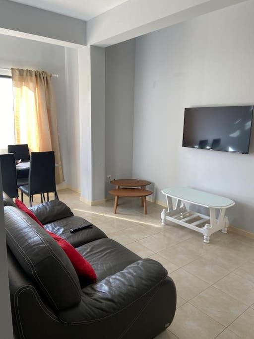 T1 ESPAÇOSO - MINDELO - Casa Sonia e Toton