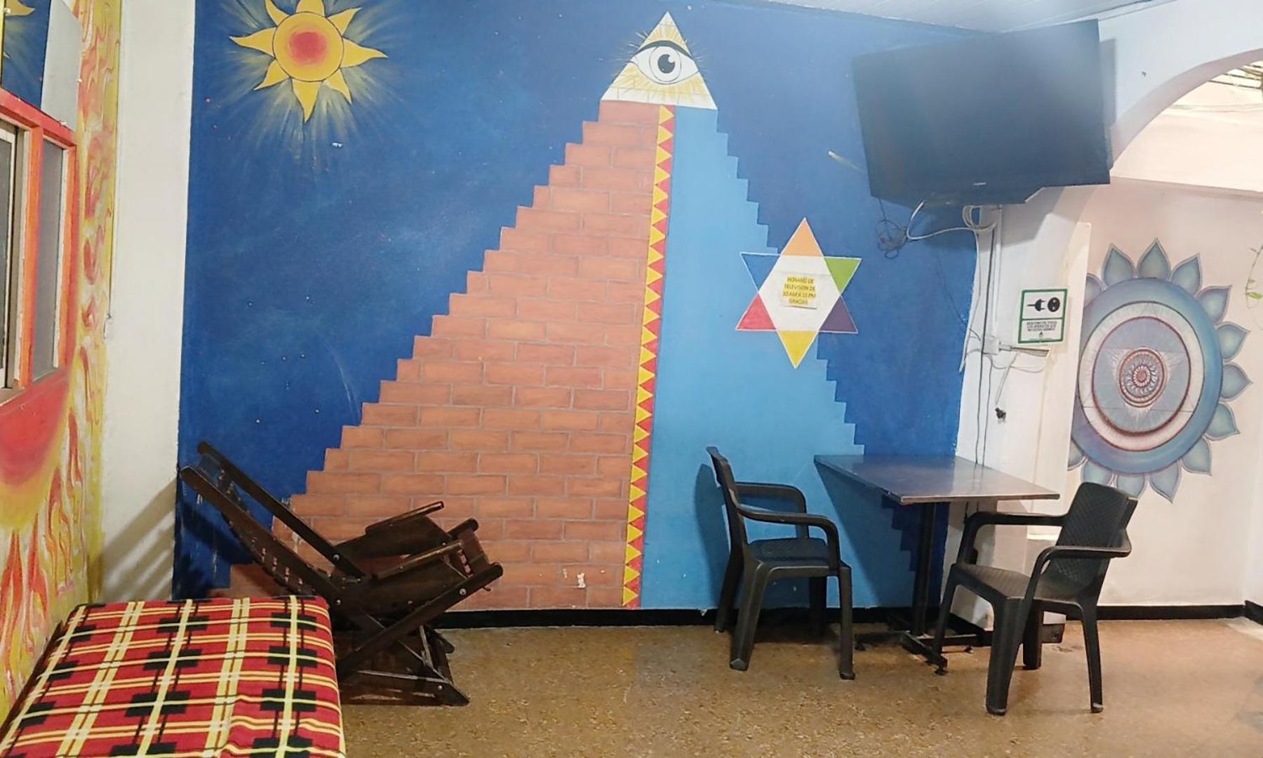 Casa Amarilla Hostel - Cali