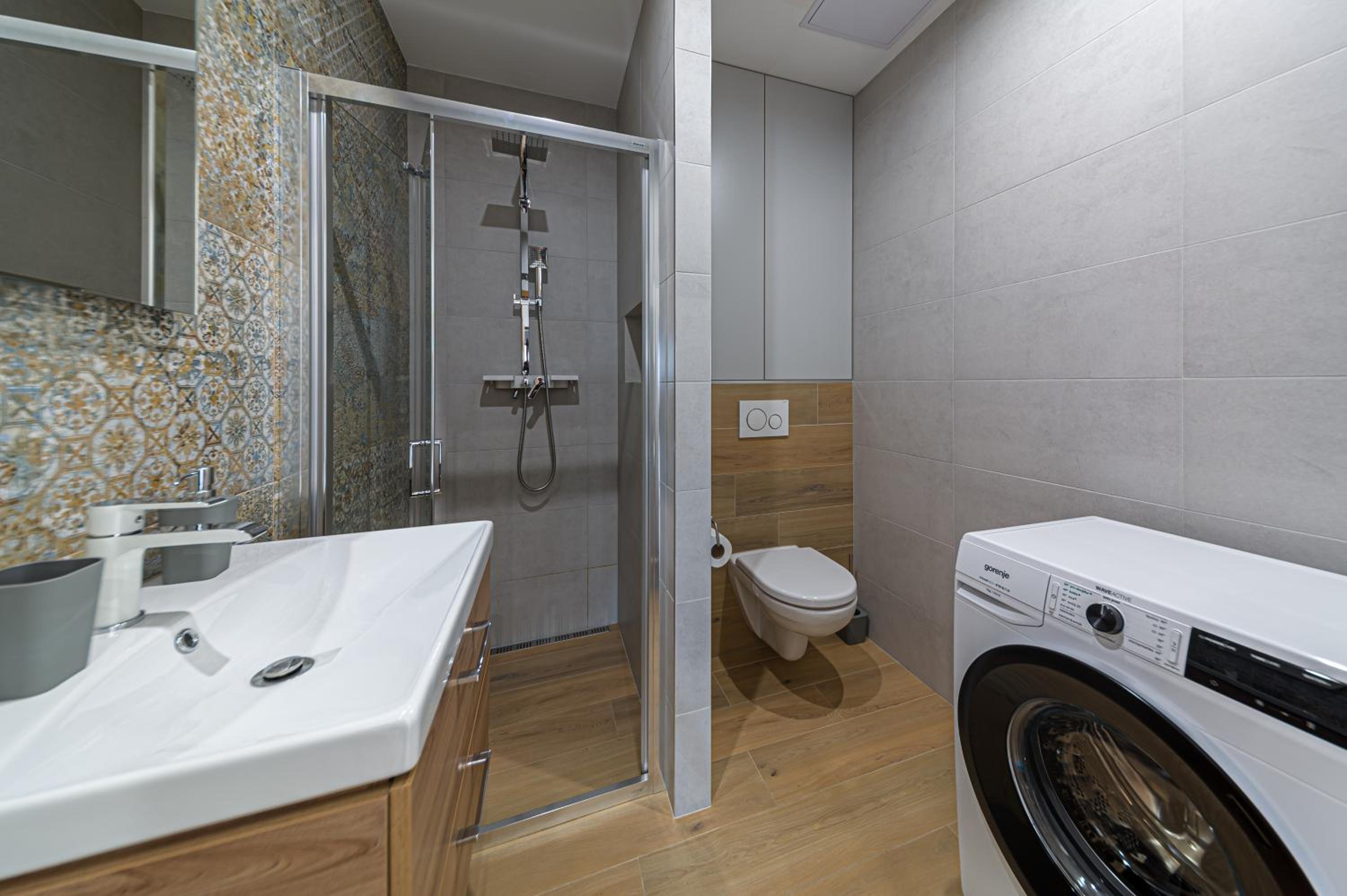 Tower Apartments Orchid & Amber view 4