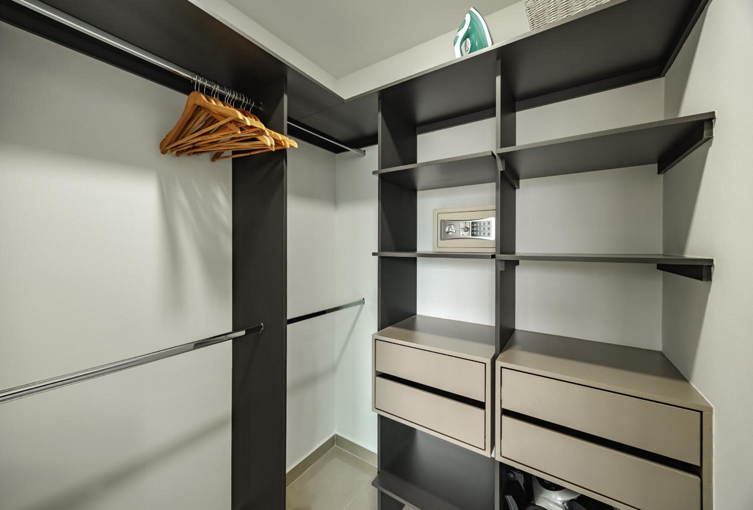 Blux Apartments Medellin