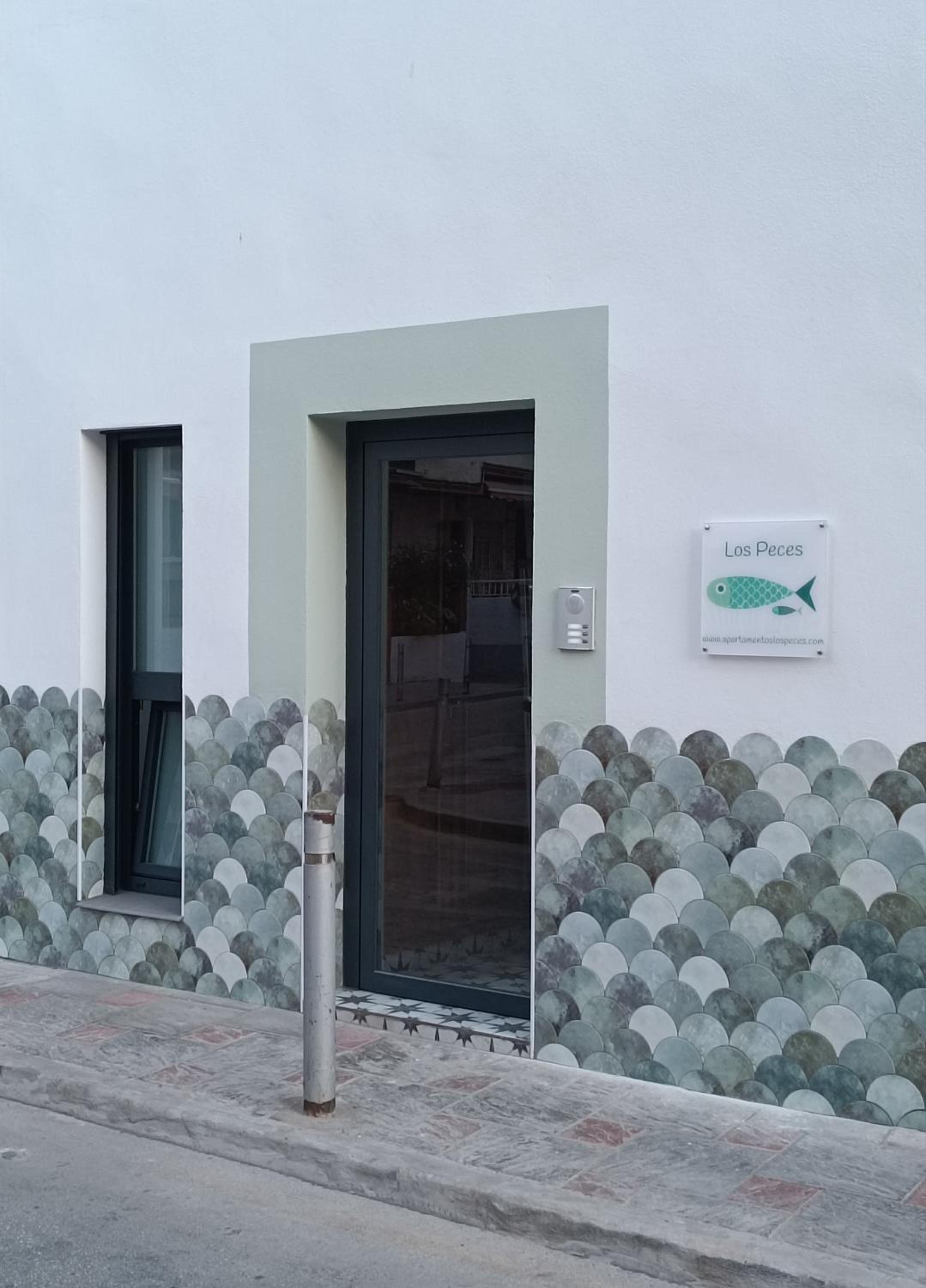 APARTAMENTOS Los PECES MALAGA