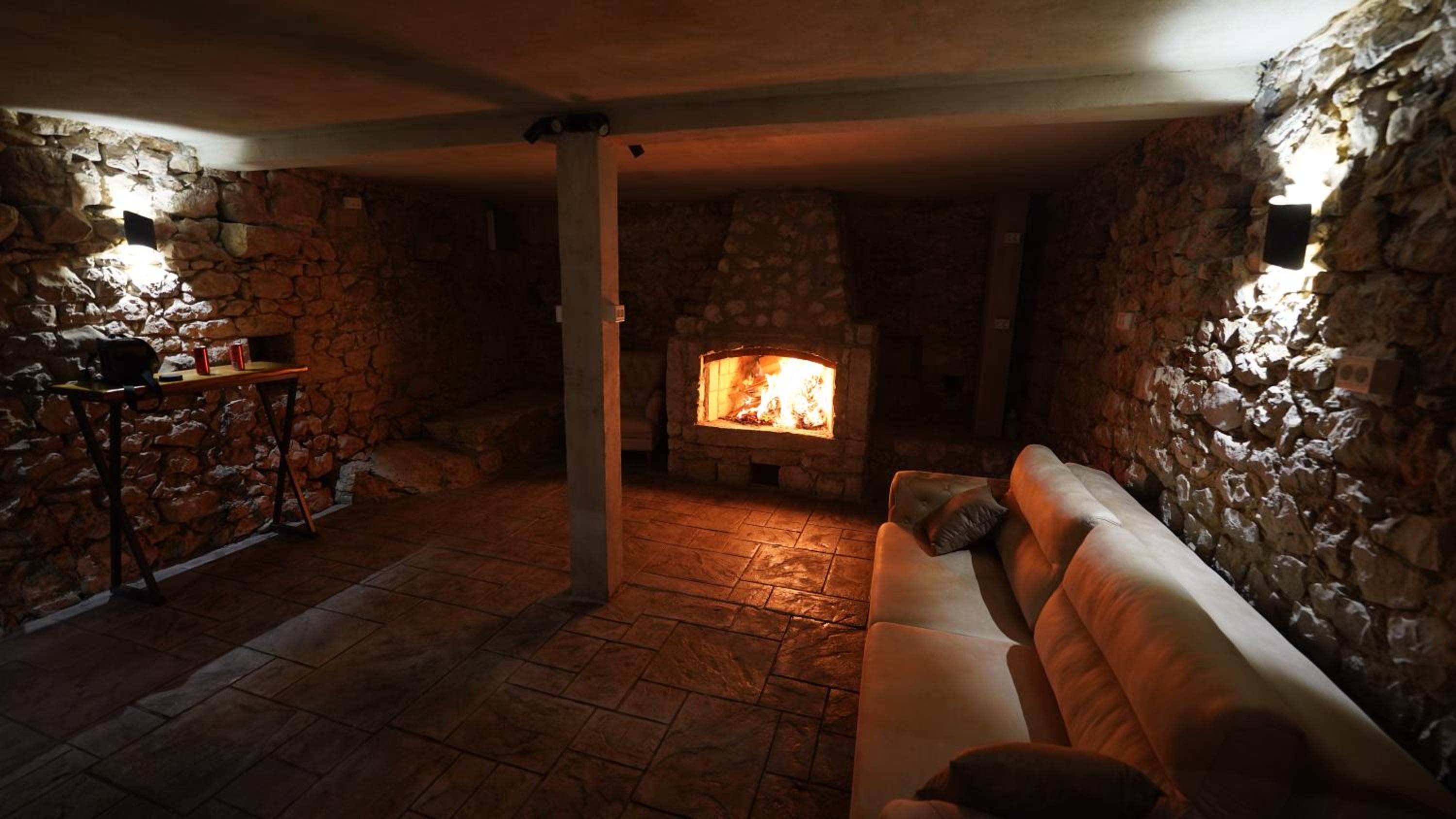 Montenegro Tower - sleep in a tent