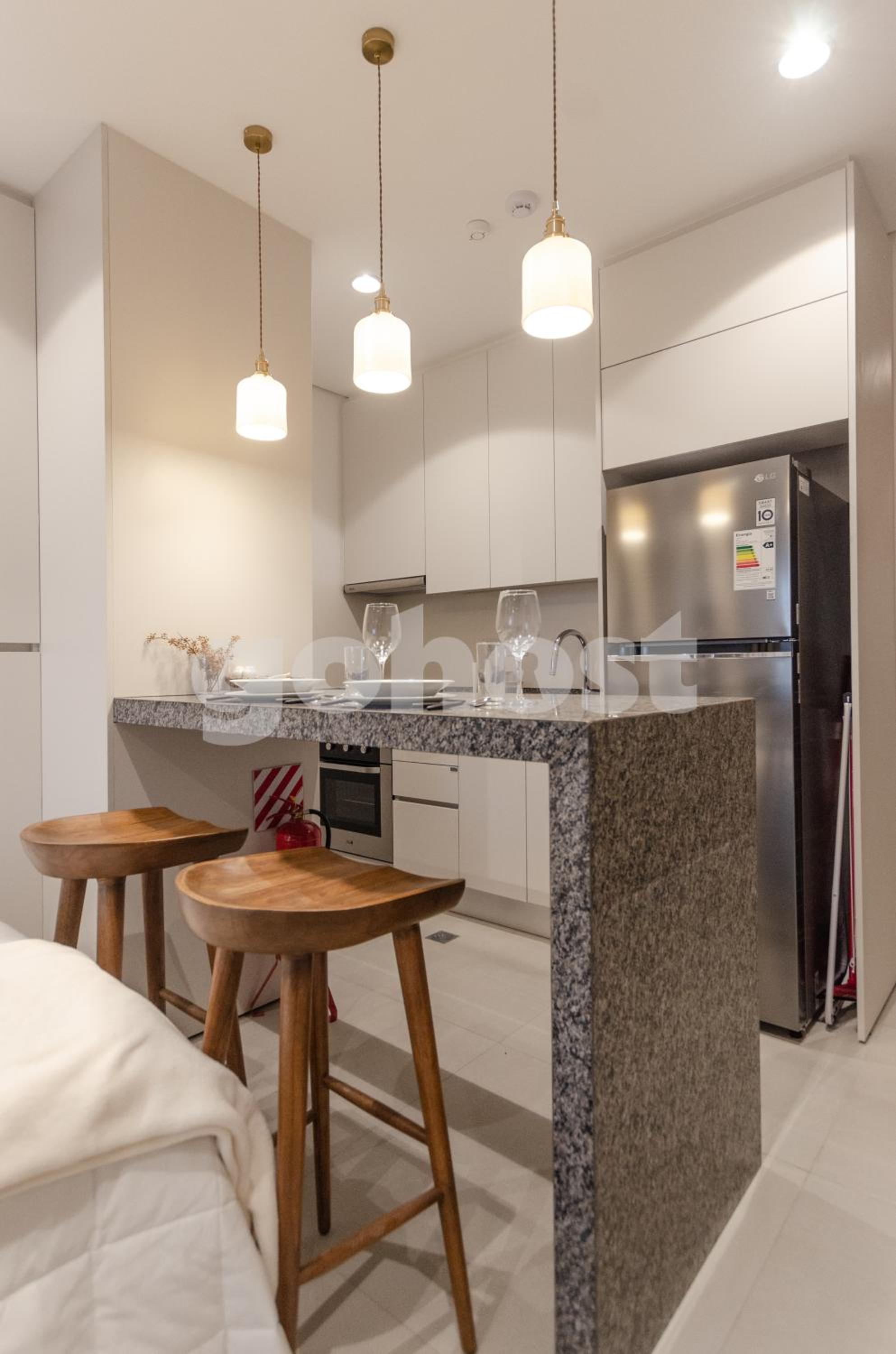 Brand new loft near Paseo La Galeria view 5