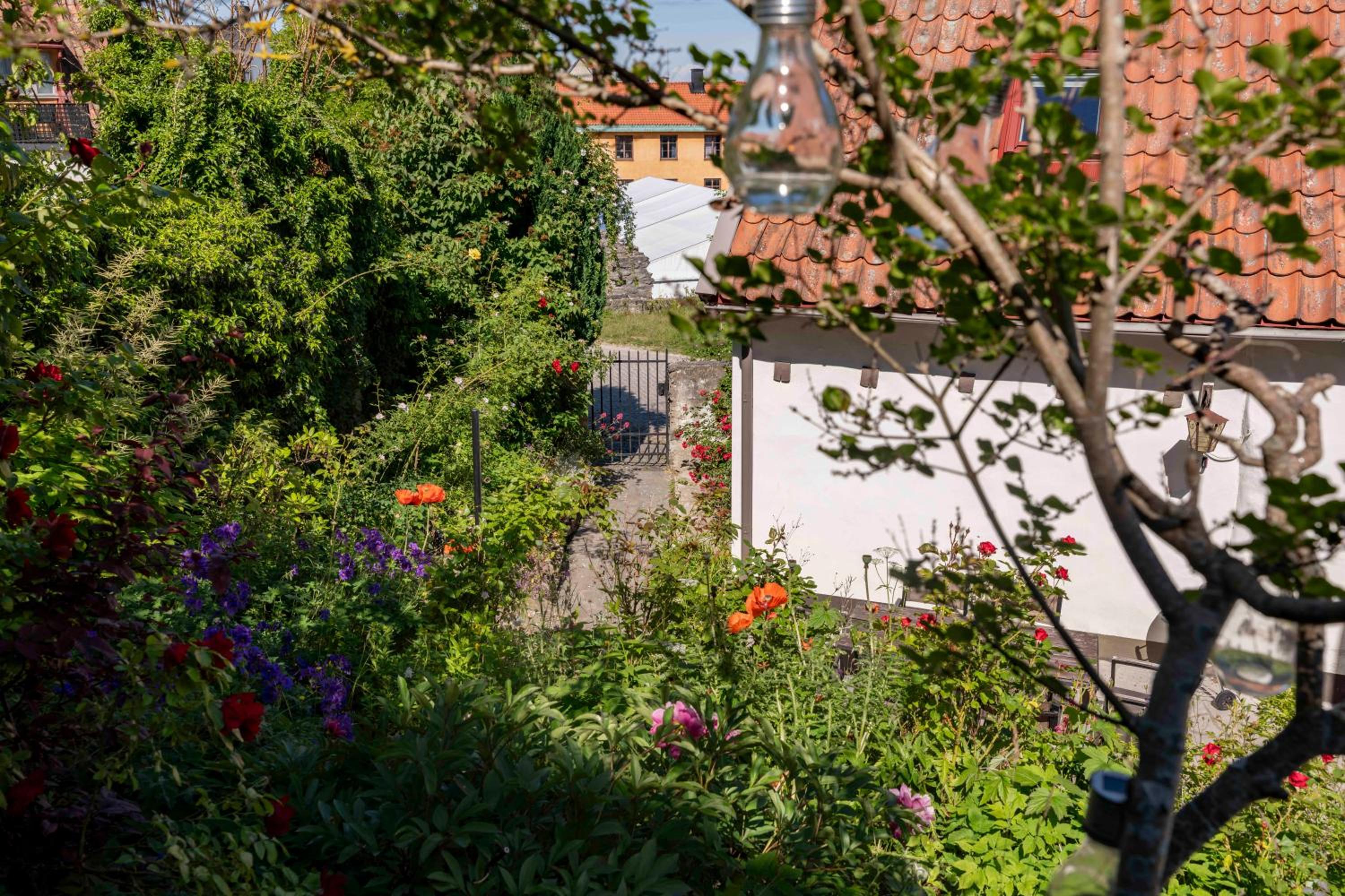 Charming 5-Bedroom House in Central Visby with View