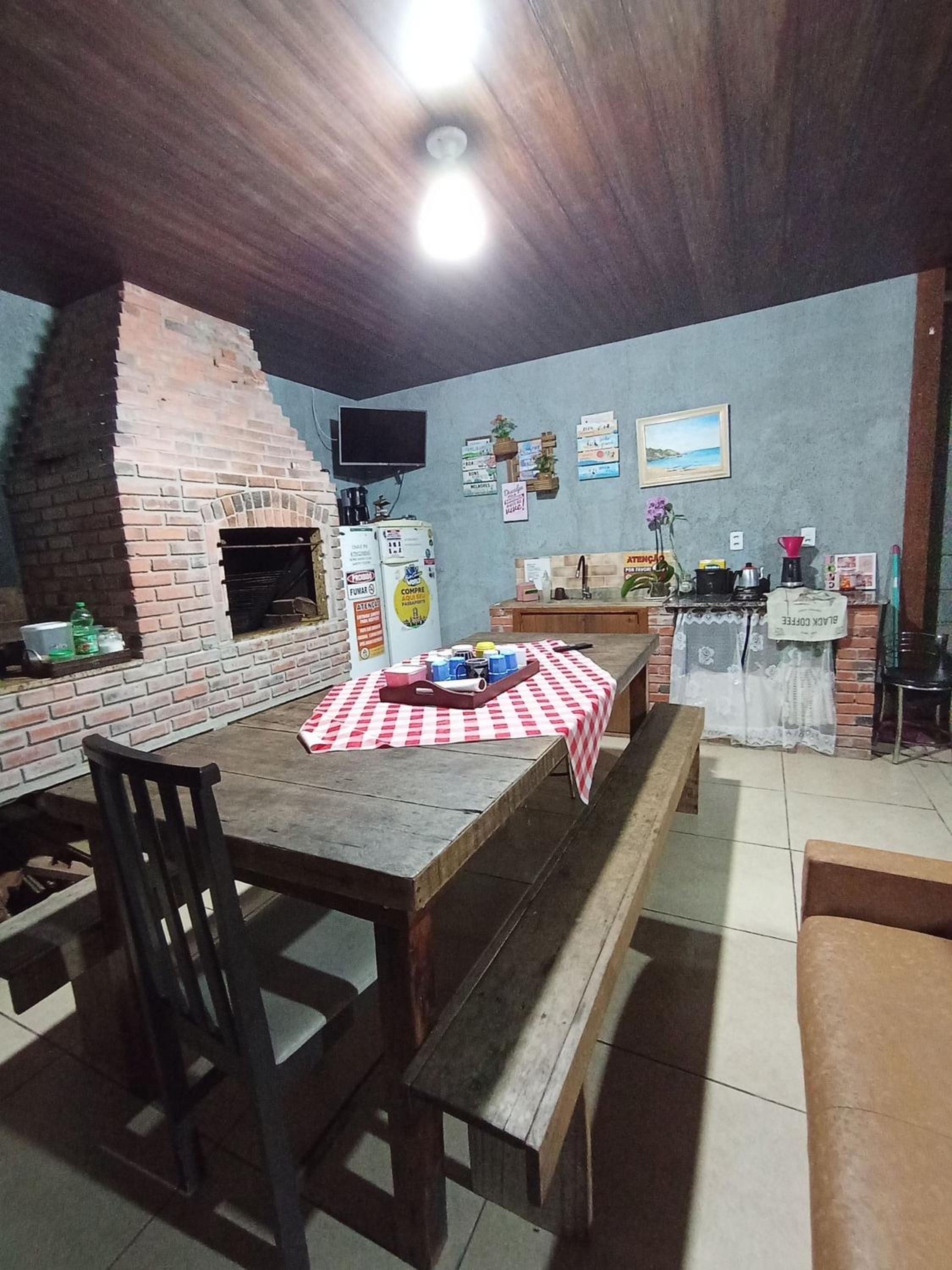 Cabana 1 a 10 minutos do Parque Beto Carrero (trazer cobertor r toalhas)