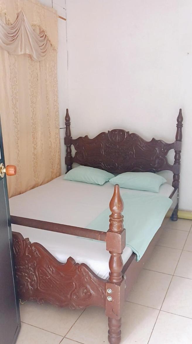 Casa Amarilla Hostel - Cali