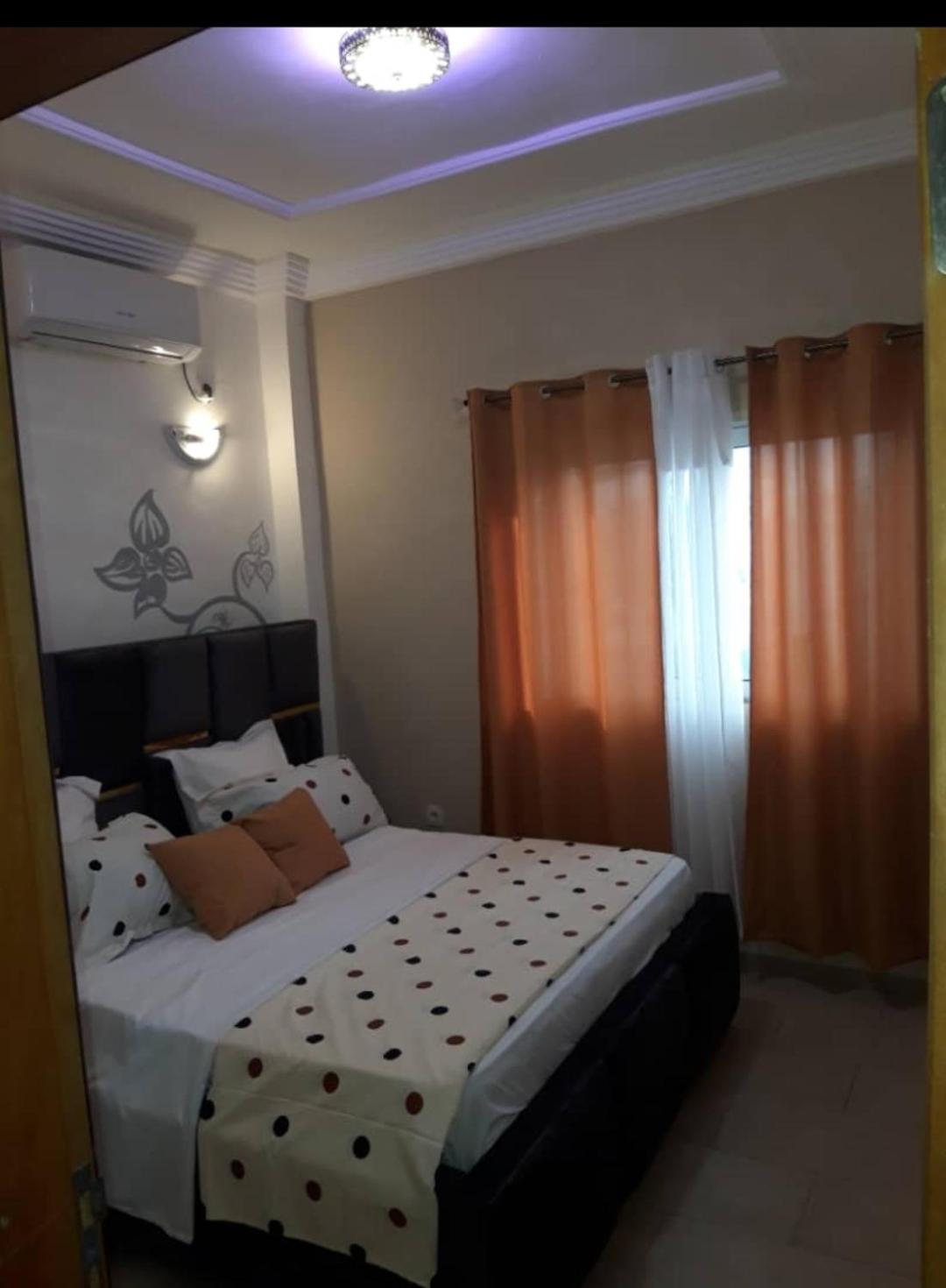 Inaya's Luxury Home Bonapriso