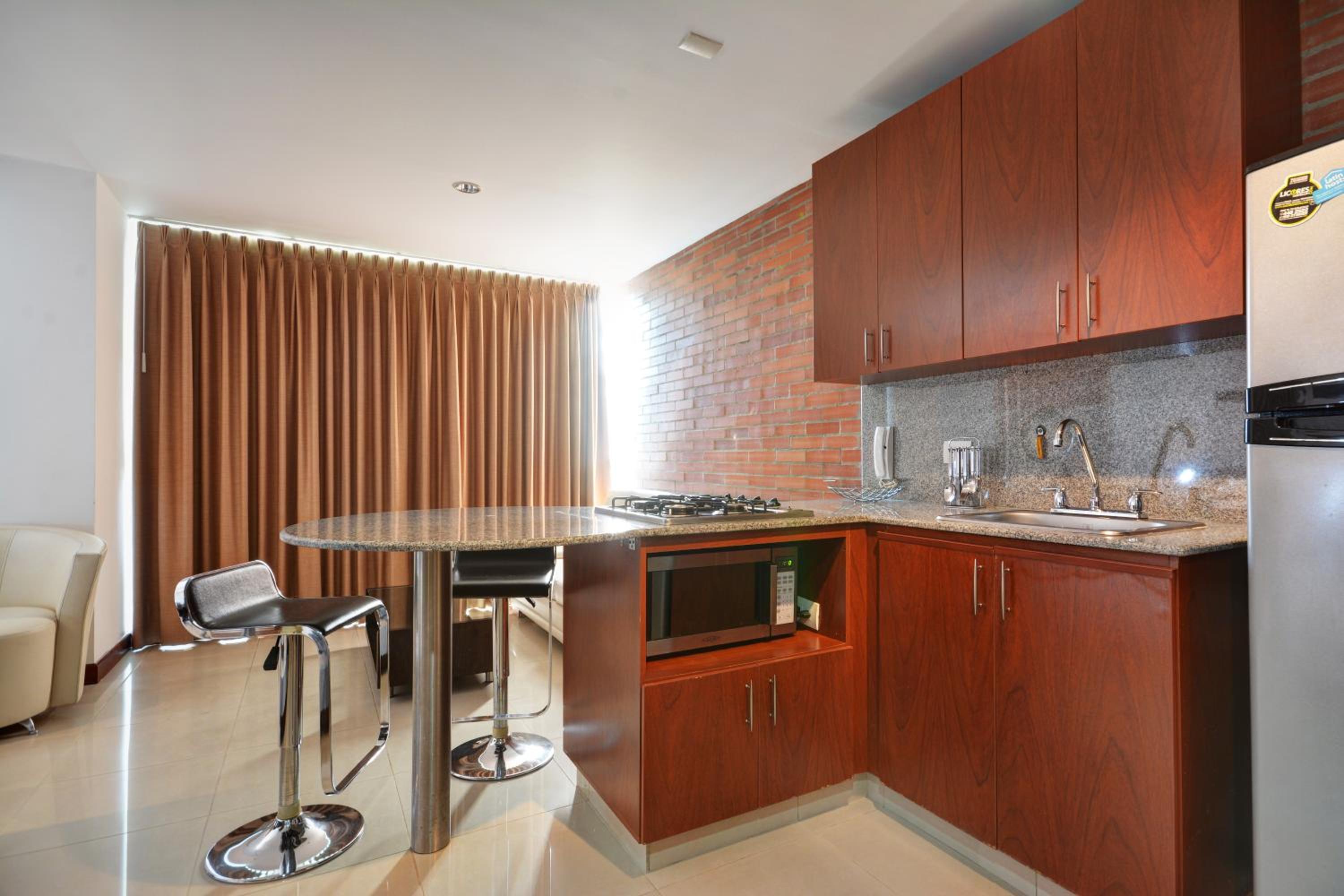 Blux Apartments Medellin