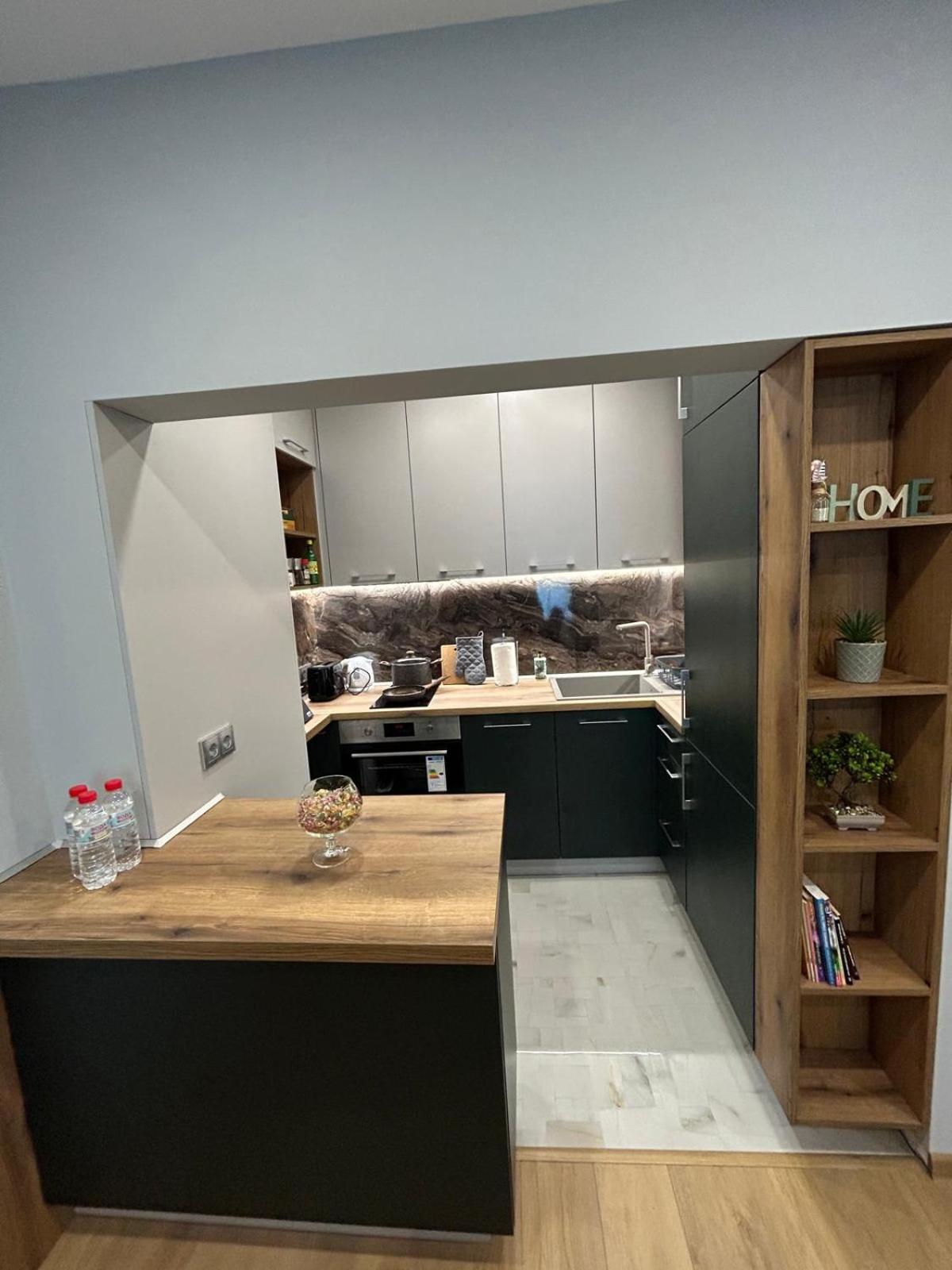 Luxury Central Apartment