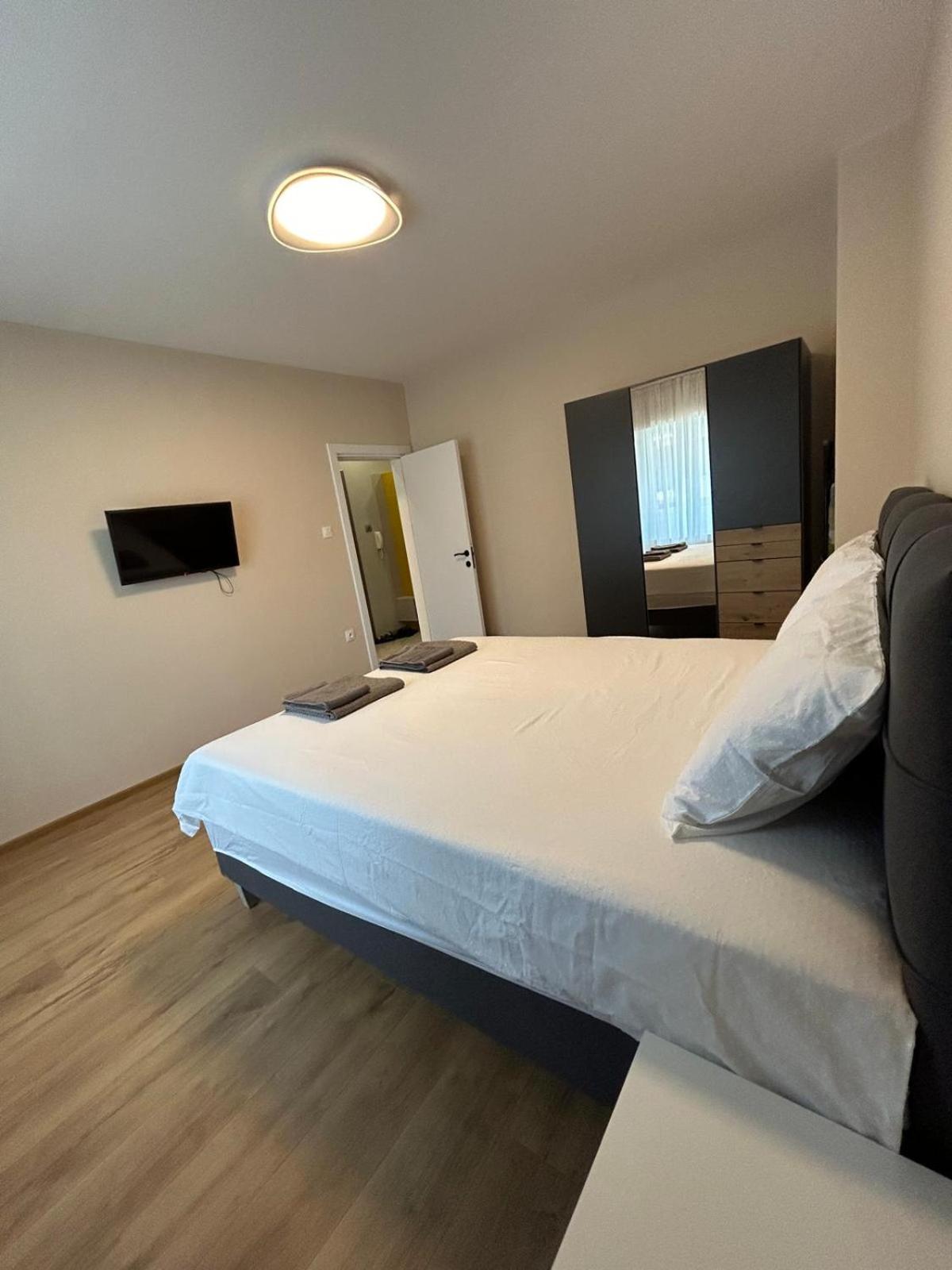 Luxury Central Apartment