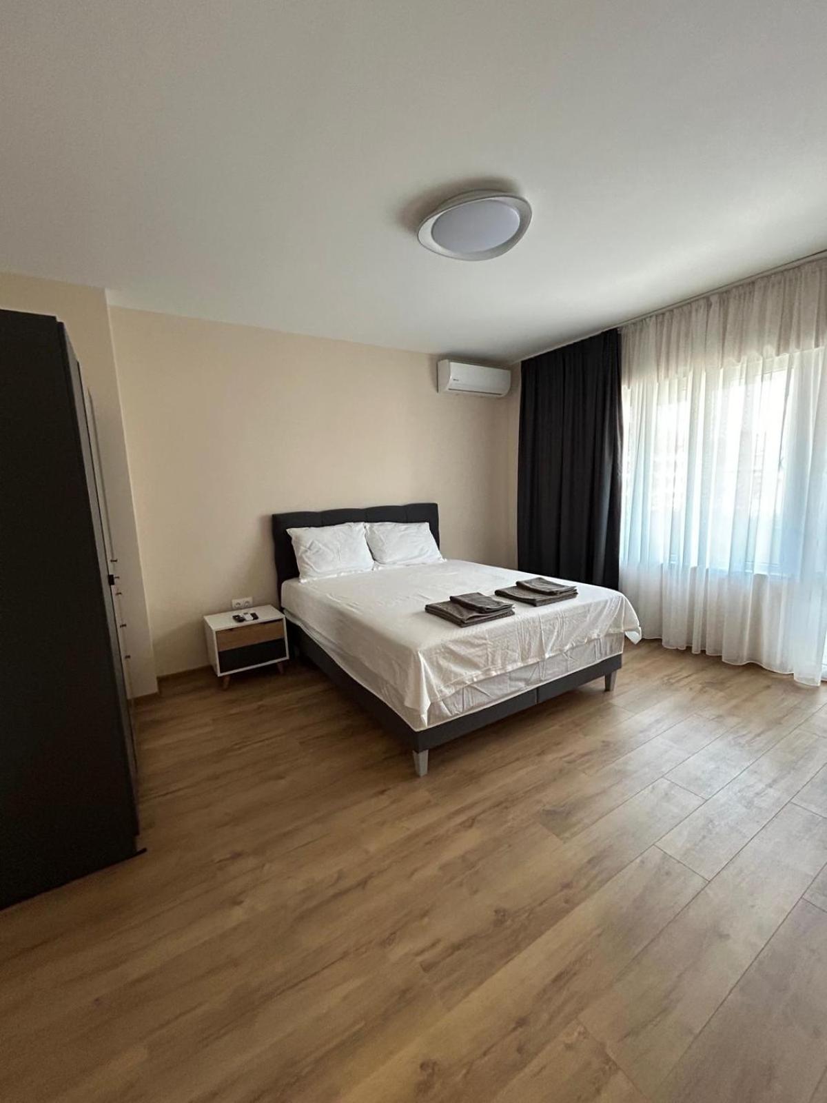 Luxury Central Apartment
