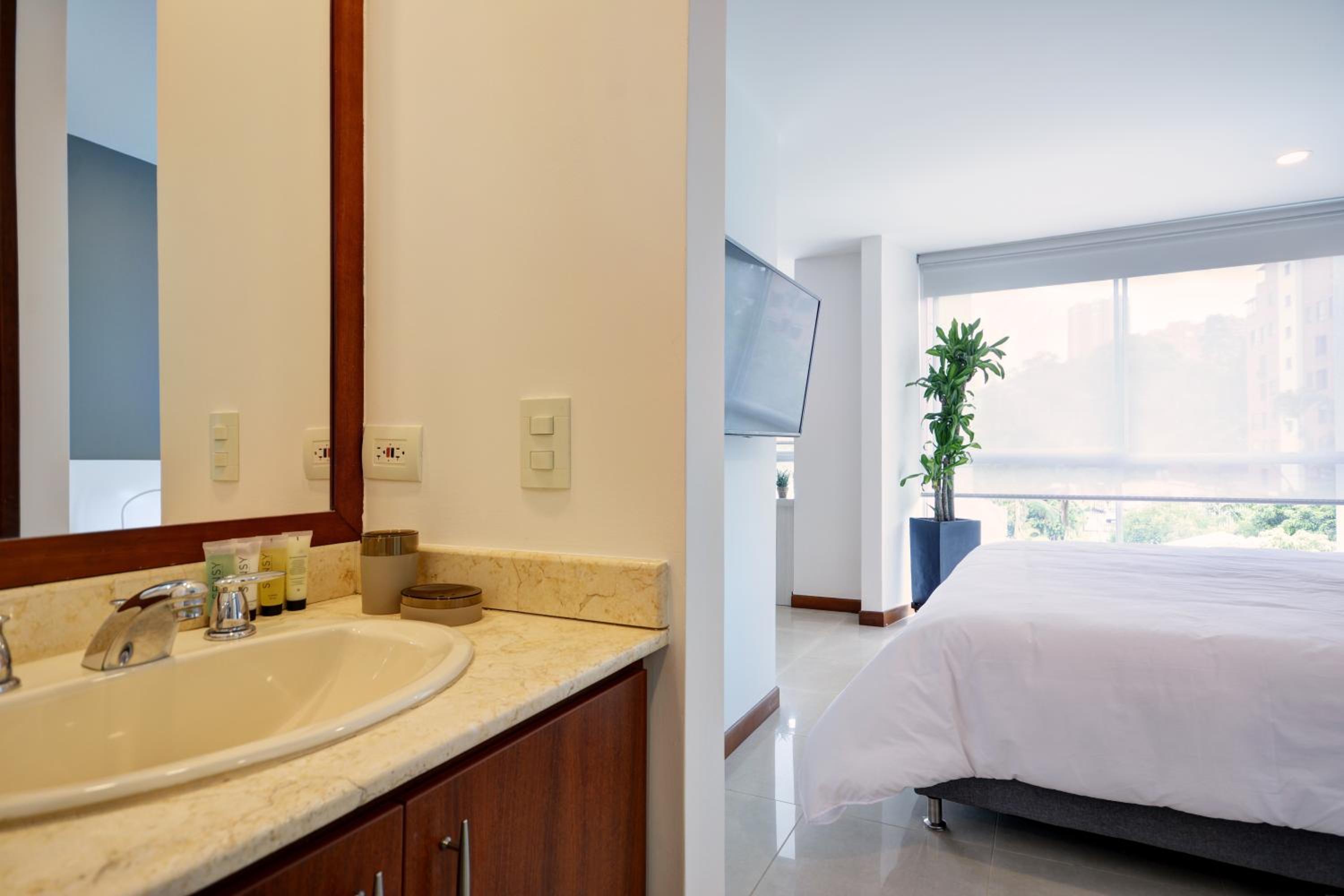 Blux Apartments Medellin