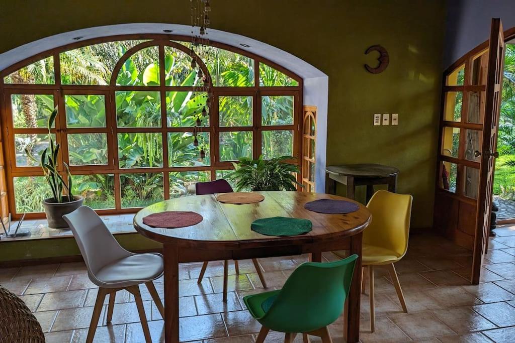 Chalet La Llovizna - Lush hidden paradise in Panajachel view 2