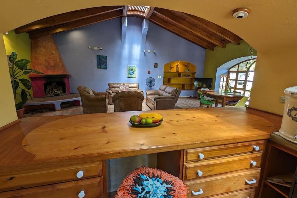 Chalet La Llovizna - Lush hidden paradise in Panajachel view 4