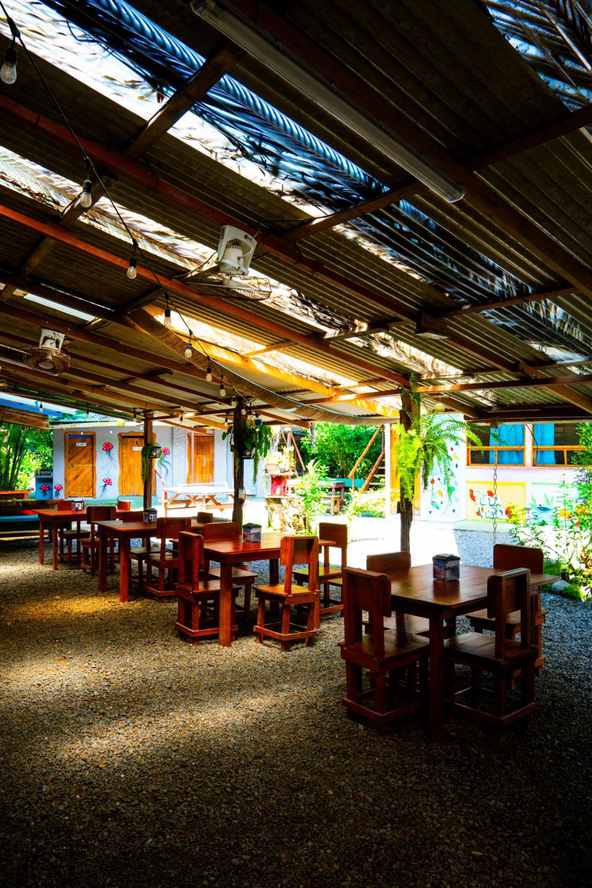 Flutterby House Hostel