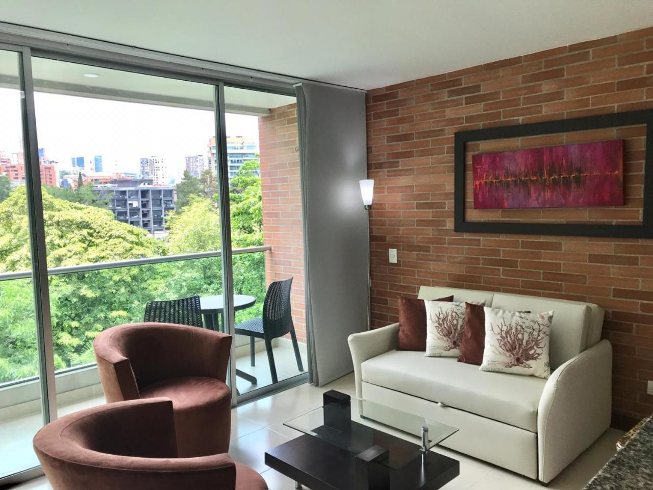 Blux Apartments Medellin