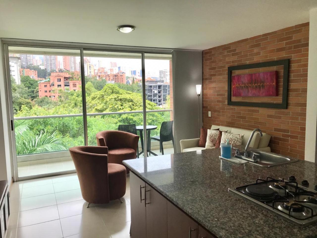 Blux Apartments Medellin