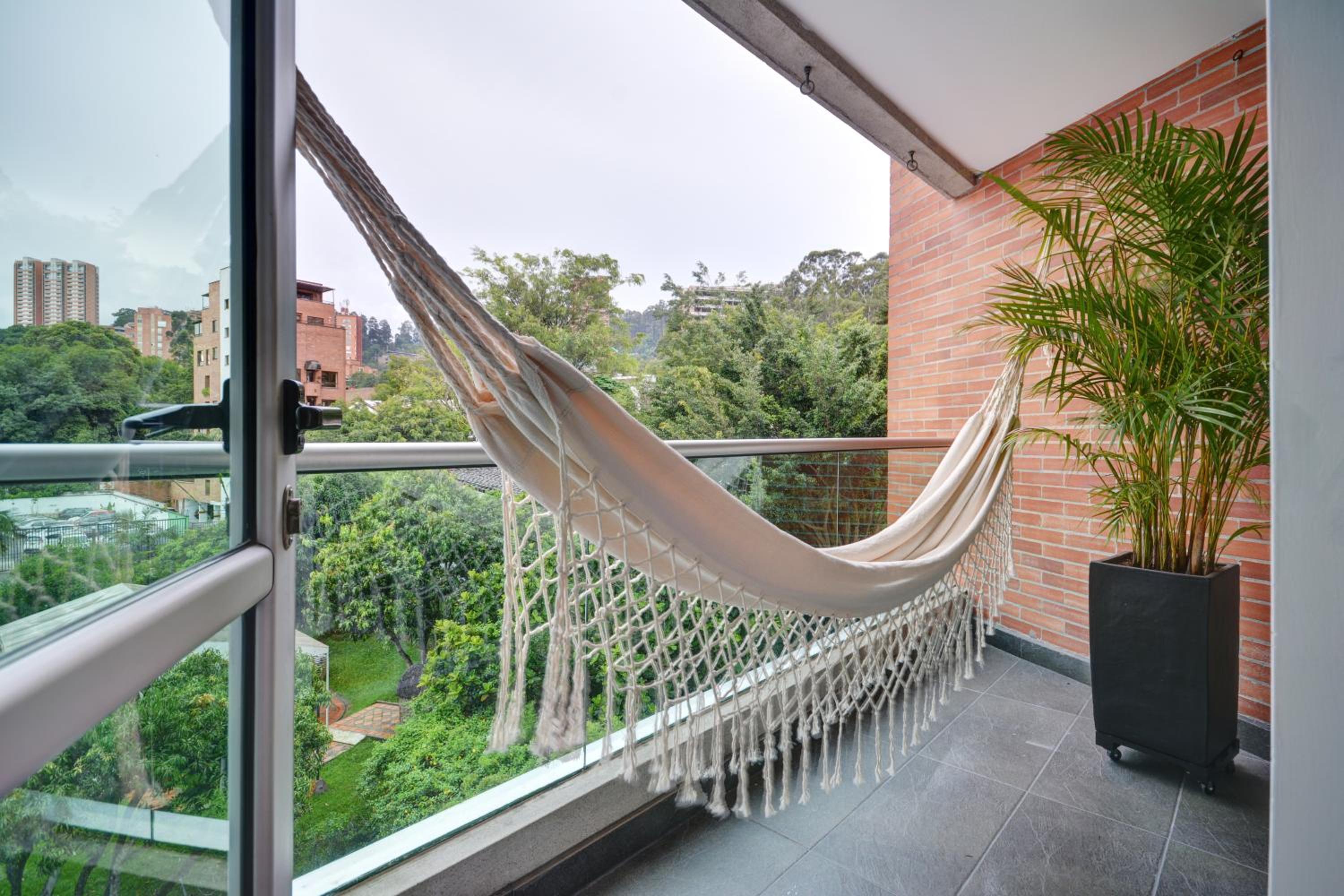 Blux Apartments Medellin