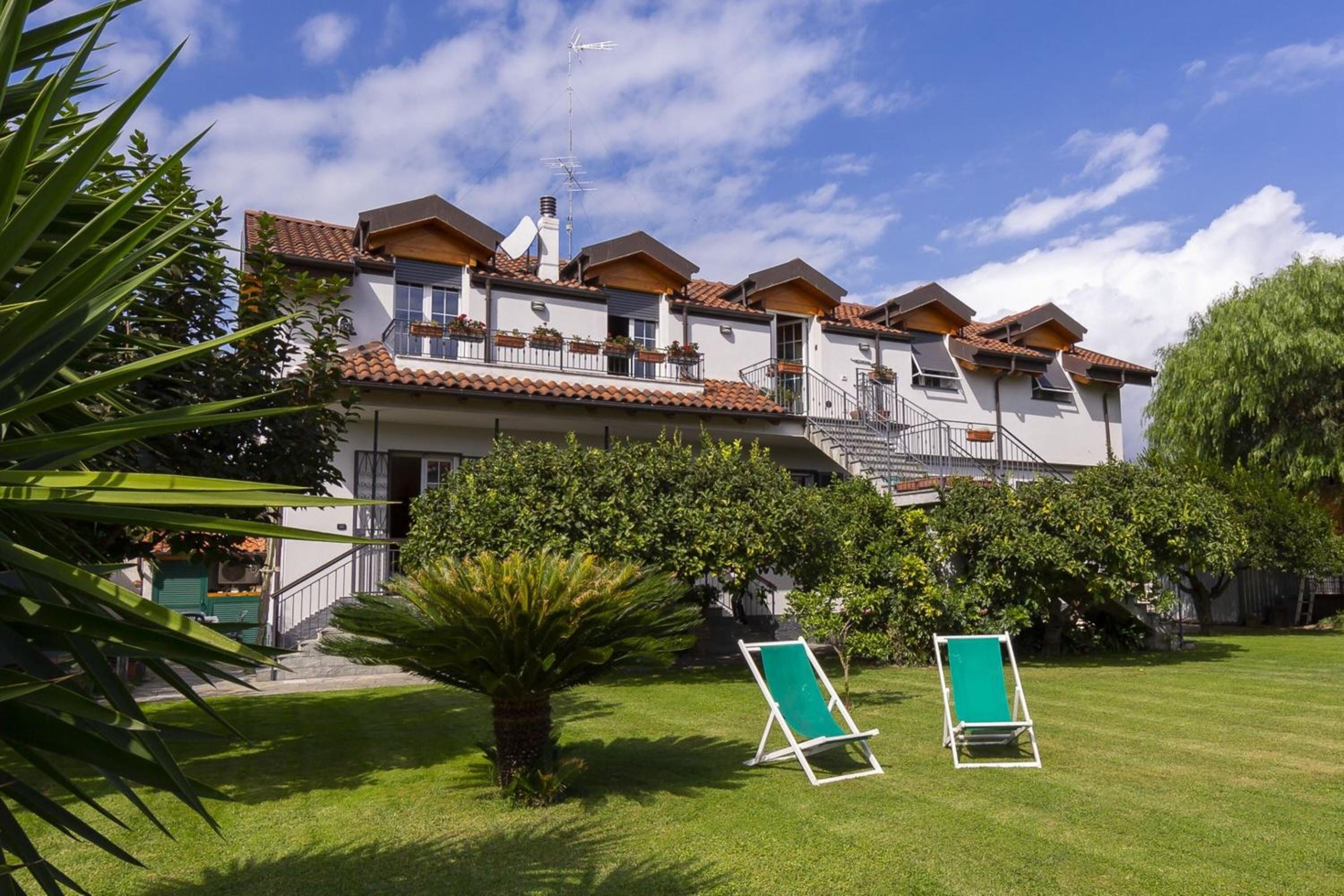 La Casetta Sull'Albero 900m from the sea - Happy Rentals