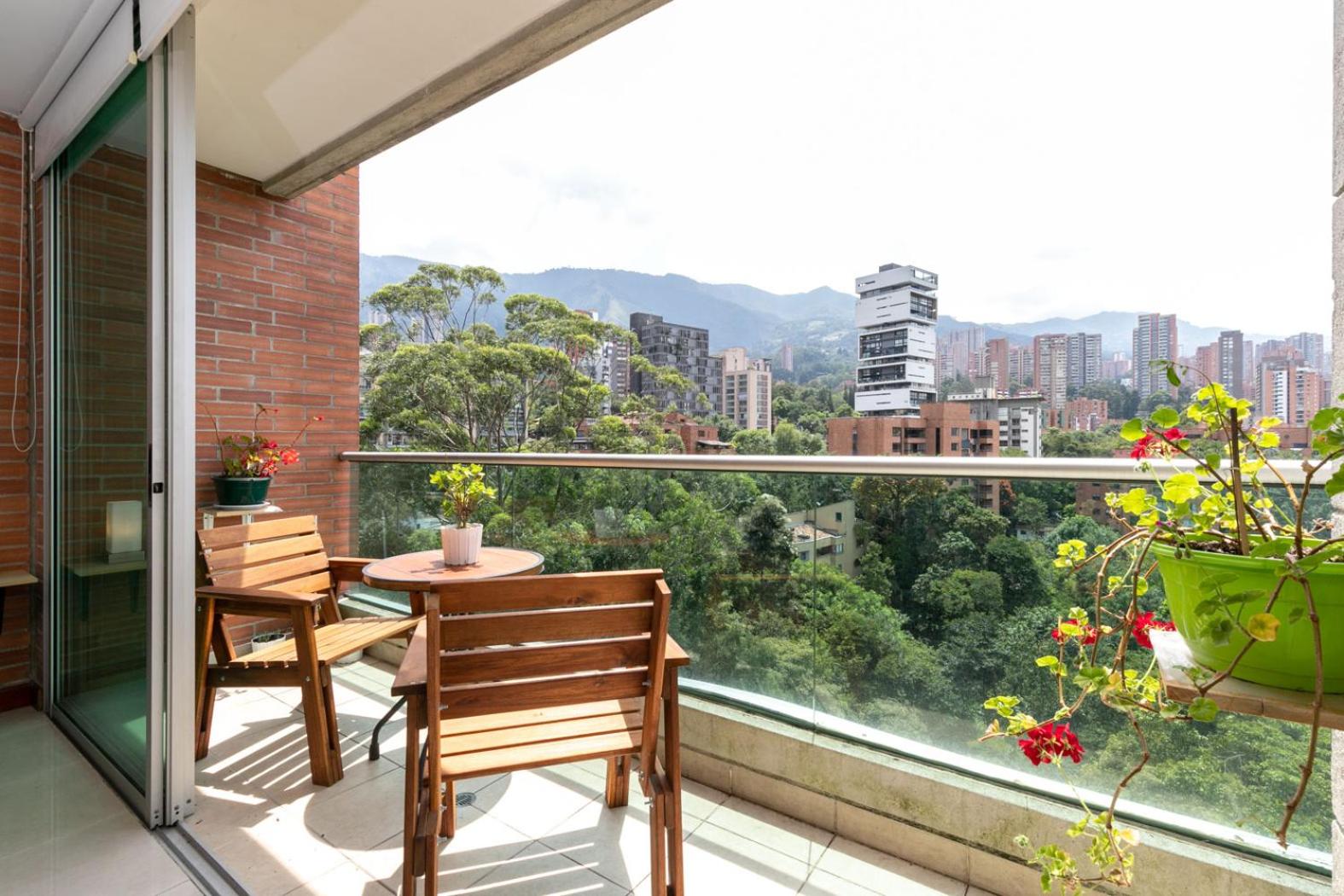 Blux Apartments Medellin
