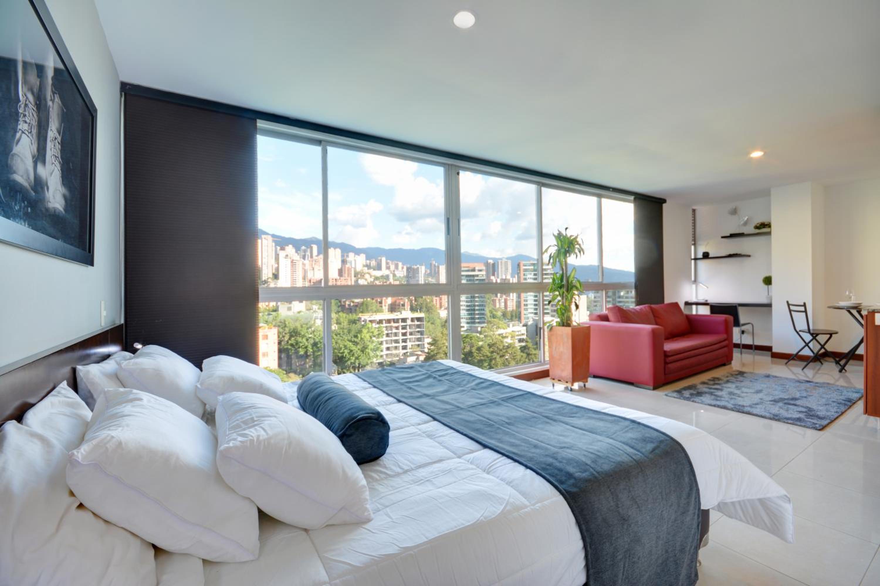 Blux Apartments Medellin
