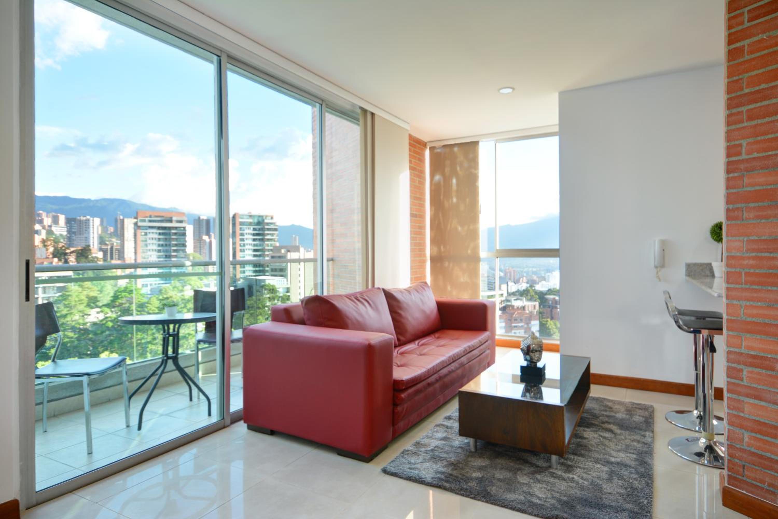 Blux Apartments Medellin