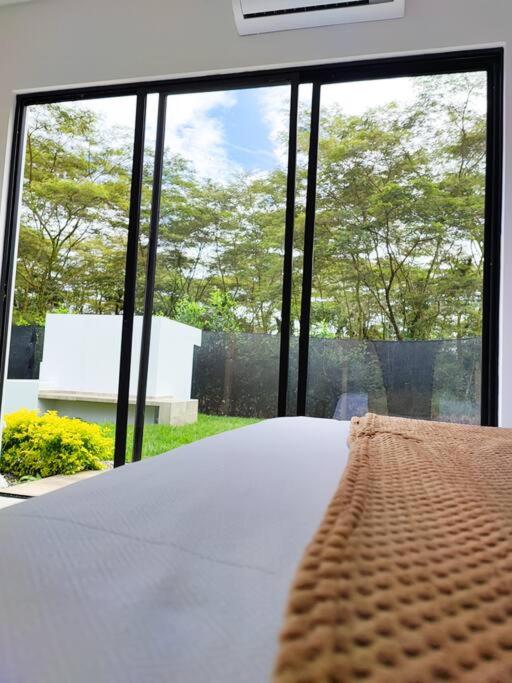 Casa Arbórea - Casa Campestre con piscina