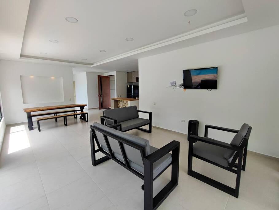 Casa Arbórea - Casa Campestre con piscina