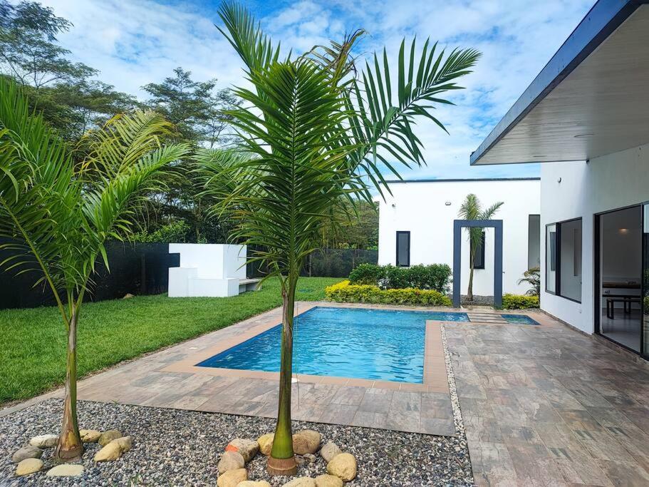 Casa Arbórea - Casa Campestre con piscina