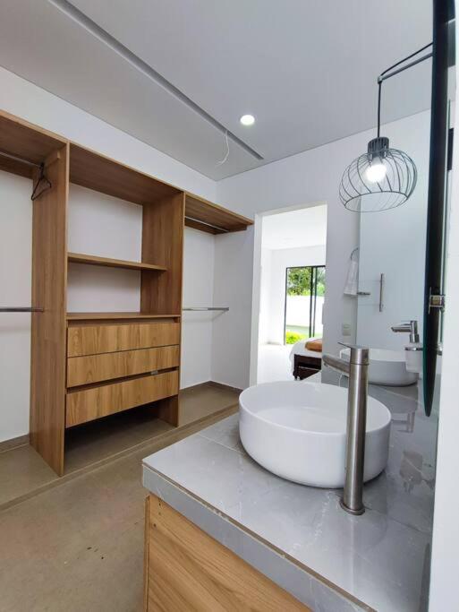 Casa Arbórea - Casa Campestre con piscina